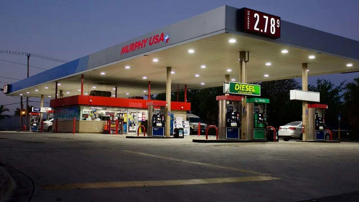 ABD’de Akaryakıt Fiyatları 70 Gün Üst Üste Düştü! Peki Aynı Süreçte Türkiye’de Benzin ve Motorin Fiyatları Nasıl Değişti?