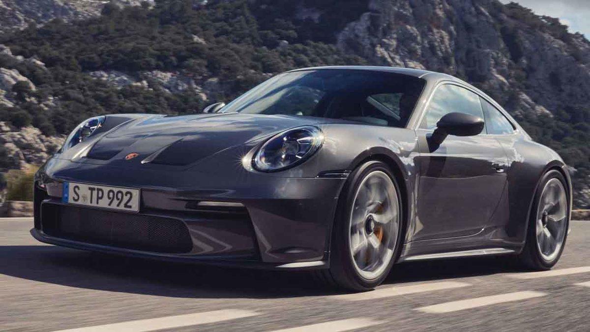 Porsche, İkonik Modeli GT3’ü Yeniledi: Karşınızda Tüm İhtişamıyla 2022 Model GT3 Touring