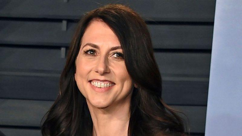 Jeff Bezos’un Eski Eşi MacKenzie Scott, 286 Kuruma 2,7 Milyar Dolar Bağış Yaptı