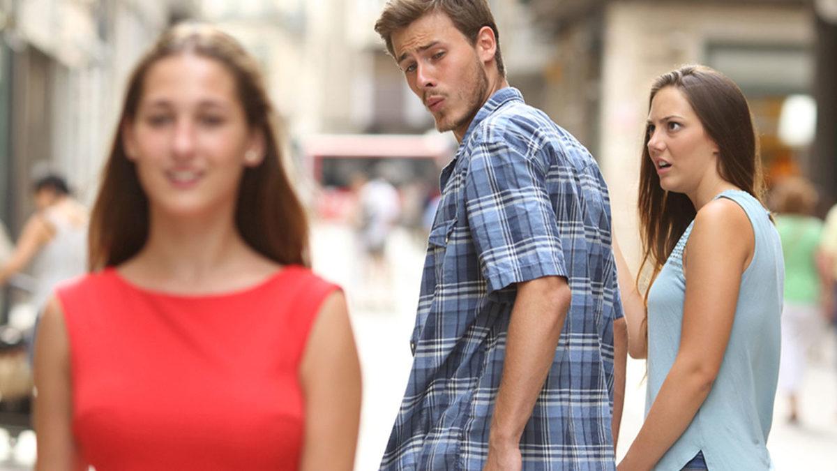 Eşinize, ’Dostunuza’ Sahip Çıkın: Aldatmanın 