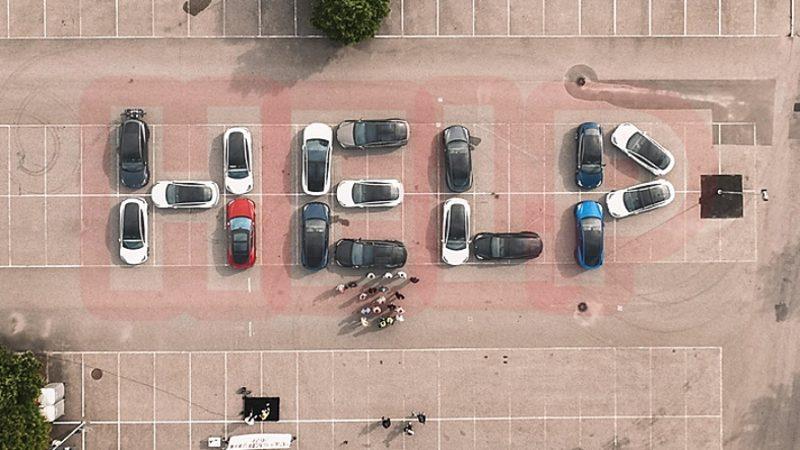 Tesla Sahipleri, Elon Musk’ın Dikkatini Çekmek İçin Açlık Grevi Başlattı: Tamam da Bu İsyan Niye?