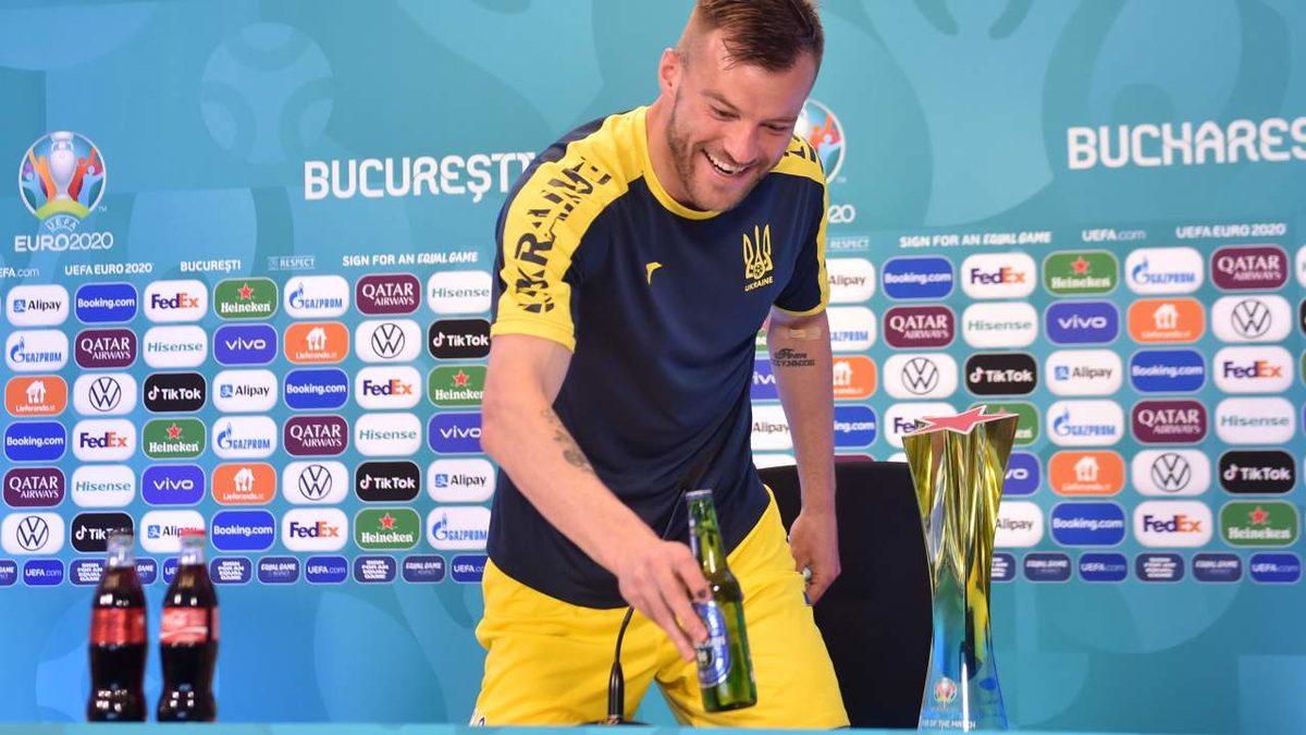 ’Şişe Krizi’ Büyüyor: Ukraynalı Futbolcu Coca-Cola ve Heineken’e 