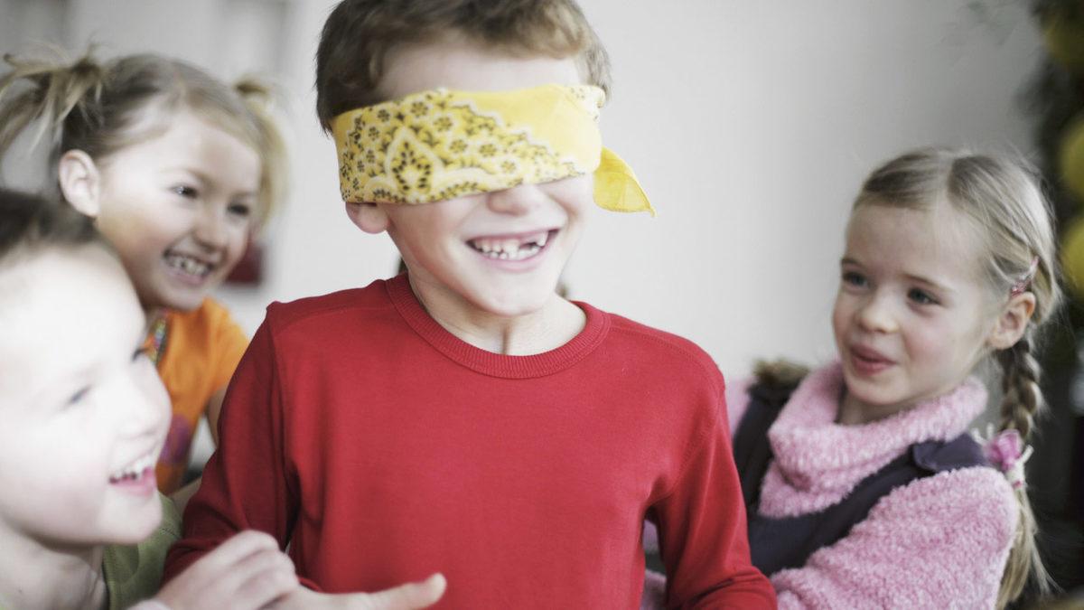 Bir Zamanlar Sokakta Zamanın Nasıl Geçtiğini Unutturan Efsane Çocuk Oyunları: 90’lıların Gözü Yaşlı, Z Kuşağı Anlam Veremiyor...