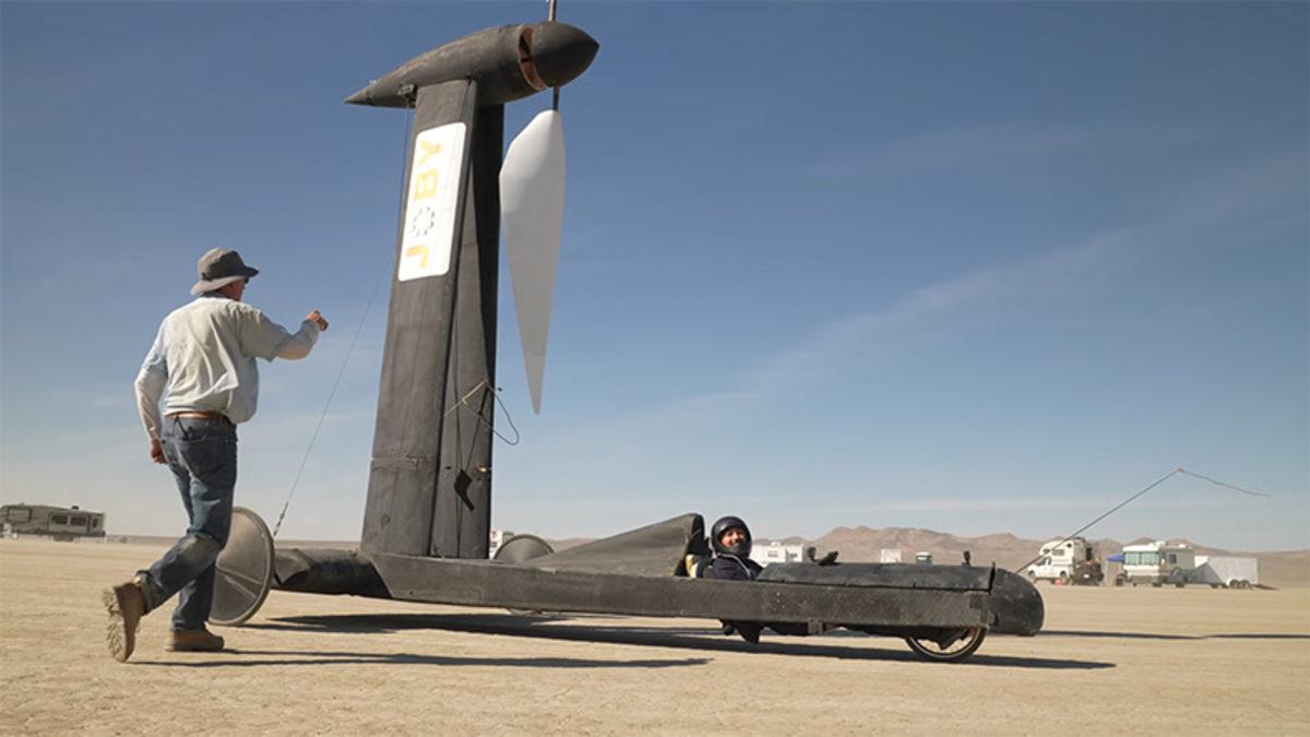 Bir Fizikçi ile Bir YouTuber, Fizik Kuralları Üzerine 10 Bin Dolarlık Bahse Girdiler