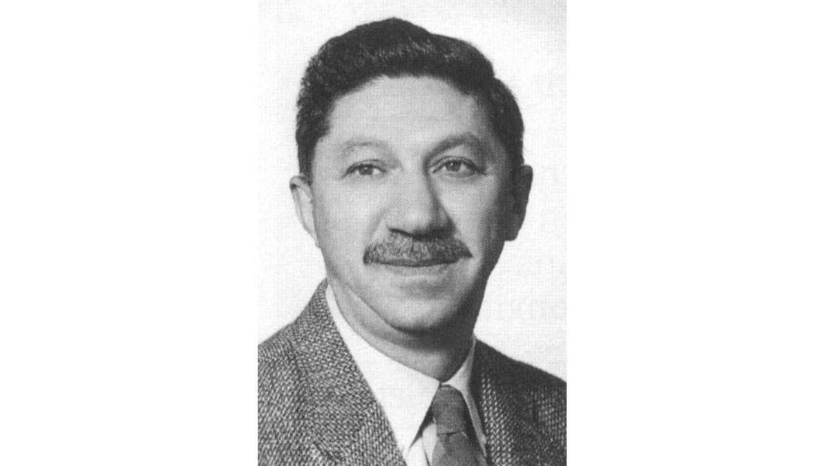 ’İhtiyaçlar Hiyerarşisi Teorisi’ ile Hatırladığımız 20. Yüzyılın En Önemli Psikologlarından Biri: Abraham Maslow Kimdir?