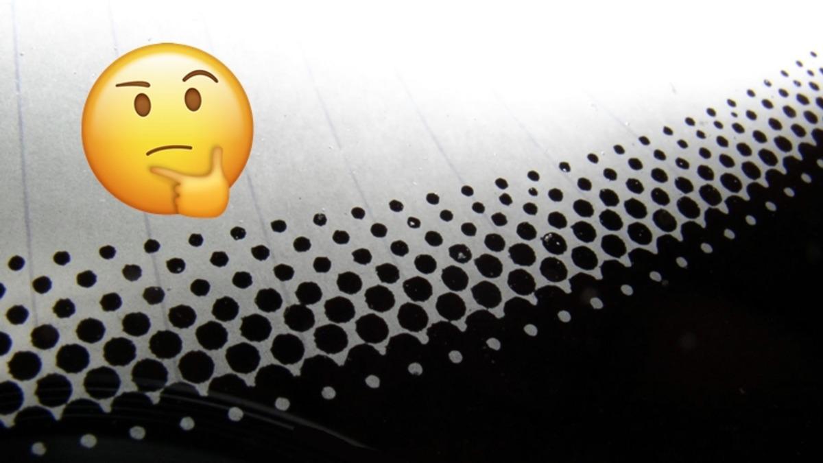 Araba Camlarının Kenarında Bulunan Bu Gizemli Siyah Noktalar Ne İşe Yarıyor?