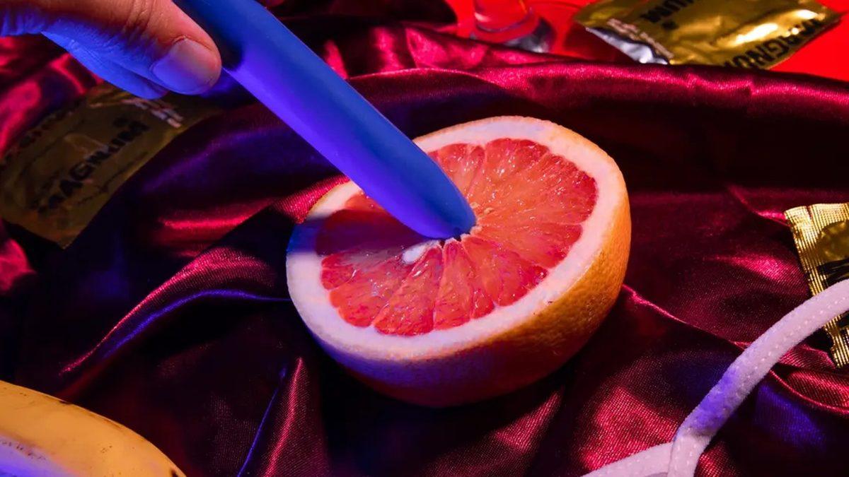 BDSM’den Zevk Alan İnsanlar Nasıl Bir Psikolojiye Sahip Olur? Bizzat Bu Durumu Deneyimleyen Birine Sorduk!