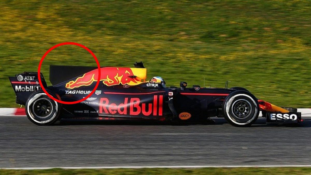 Arabaların Tepesindeki Bu Köpek Balığı Yüzgecine Benzeyen Çıkıntı Aslında Ne İşe Yarıyor?