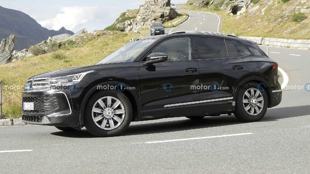 2024 Yılında Satışa Sunulması Beklenen Volkswagen Tiguan Test Sürüşünde Görüntülendi