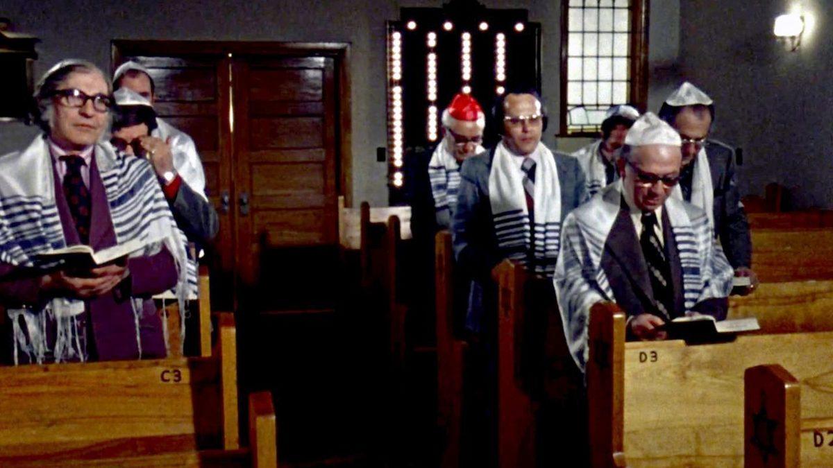 Dünyadaki Bazı Kalabalık Şehirlerin Etrafını Bu Gizemli İnce Tel Kuşatıyor: Peki Ne İşe Yarıyor?