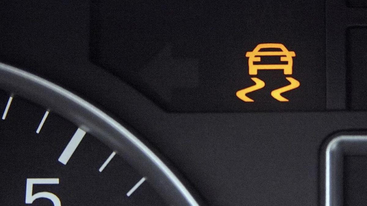 Bir Daha Yandığında Arabanın Ne Problemi Olduğunu Şıp Diye Anlamanızı Sağlayacak Arıza Lambaları ve Anlamları