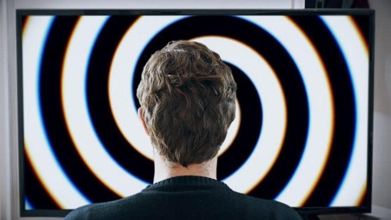 Büyük Oyunu Bozduk: Subliminal Mesajlar Gerçekten de Davranışlarımızı Etkiliyor mu?