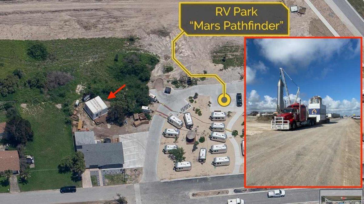 Elon Musk, SpaceX Üssünde Yalnızca 40 Metrekarelik Bir Prefabrik Evde Kalıyor