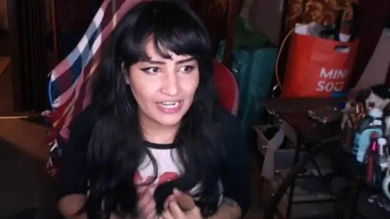 Canlı Yayın Sırasında Depreme Yakalanan Twitch Yayıncısının Korku Dolu Anları [Video]