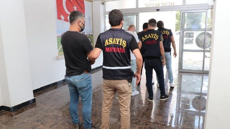 Mersin’de Bir Kişi, Kendisini Polis Olarak Tanıtan 4 Kişi Tarafından Bitcoin İçin Silah Zoruyla Kaçırıldı