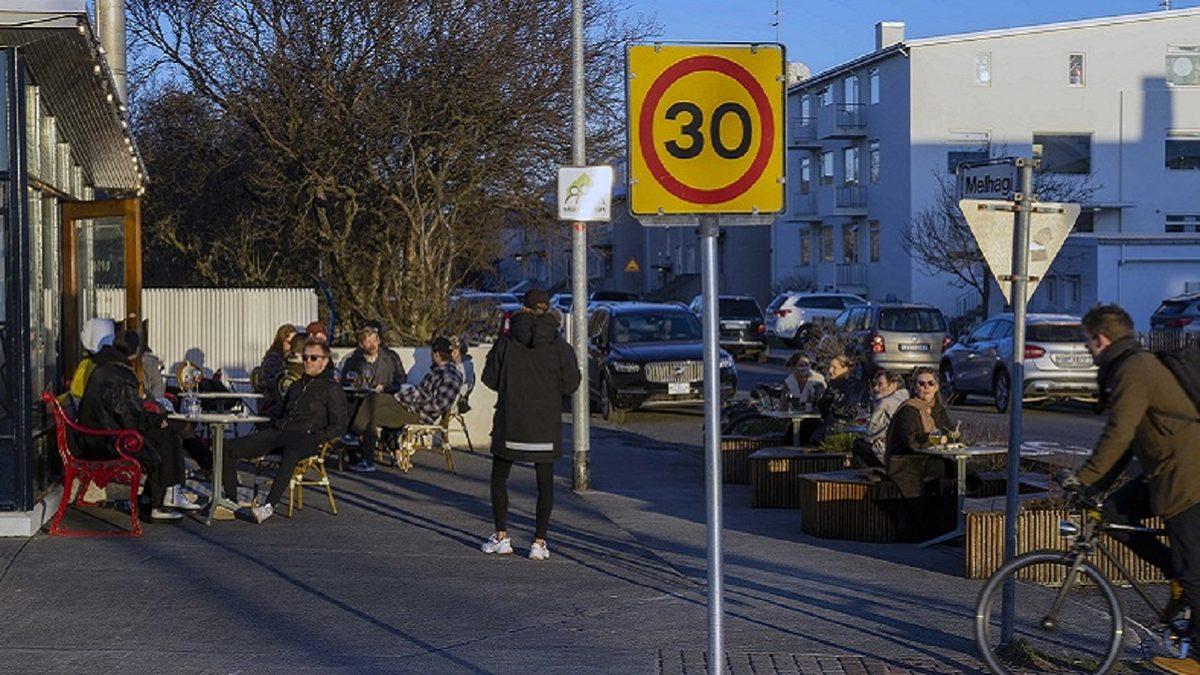 Darısı Başımıza: İzlanda’da Bu Gece Tüm COVID-19 Kısıtlamaları Kaldırılıyor