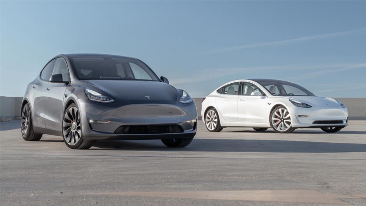 Tesla, Güvenlik Sorunu Nedeniyle 285 Bin Model 3 ve Model Y Aracı Geri Çağırdı