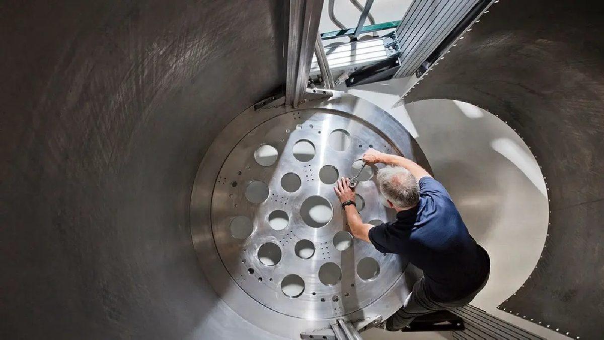 IBM, Dünyanın En Büyük Süper Buzdolabını İnşa Etti: Uzayı Bile Soğutabilir!