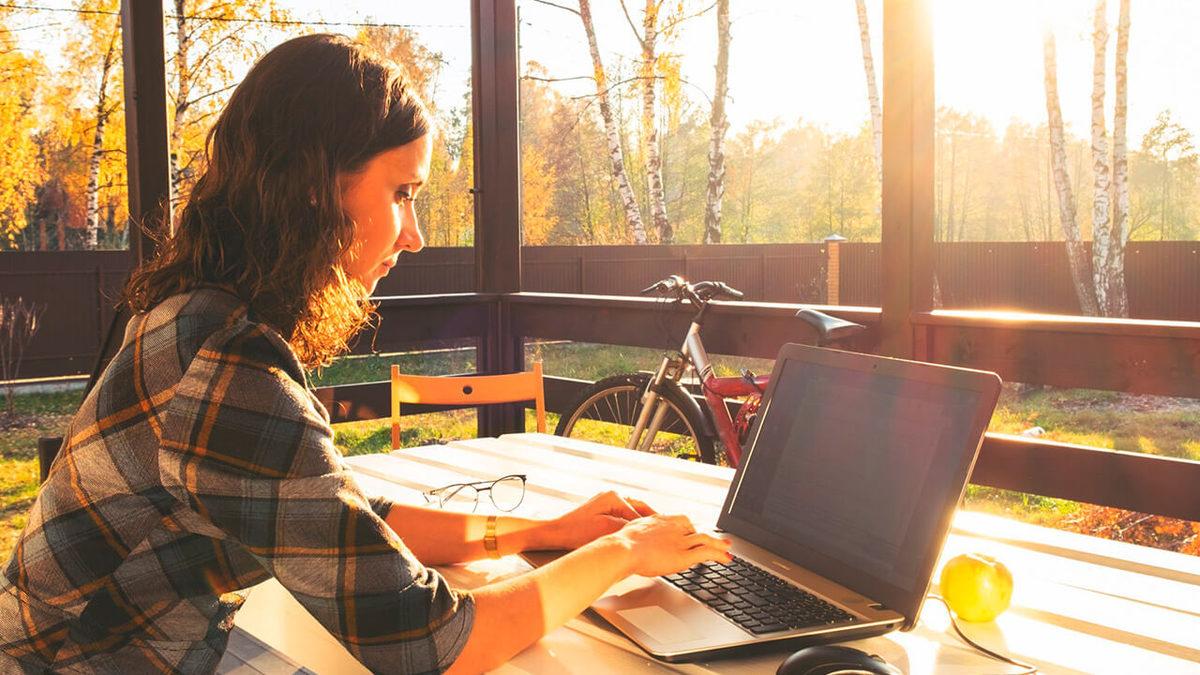 Evini Ofise Dönüştürenler İçin 10 Evden Çalışma Tavsiyesi