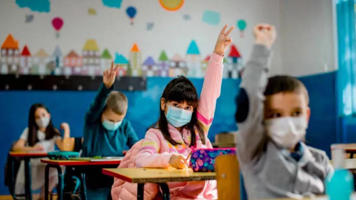 Bu Yıl Eğitimde Yeni Bir Dönem Başlıyor: Artık Öğrencilere Sadece Ders Kitabı Değil Ücretsiz Yardımcı Kitaplar da Verilecek