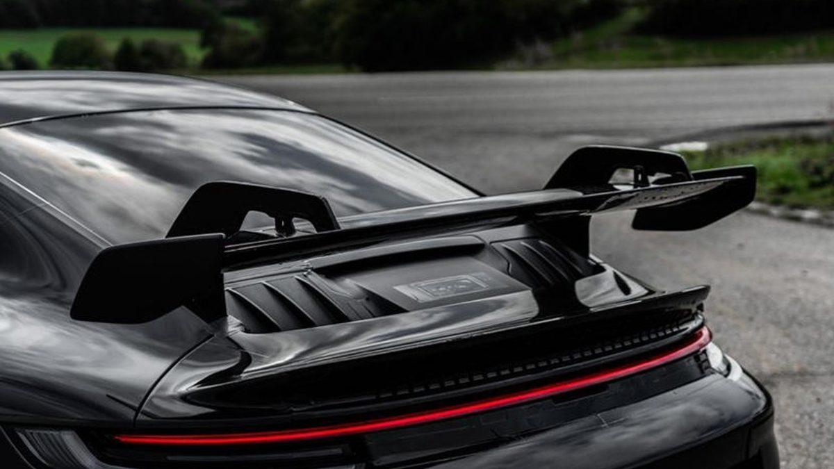 Bazı Arabaların Arkasında Gördüğümüz Bu Spoilerlar Aslında Ne İşe Yarıyor?