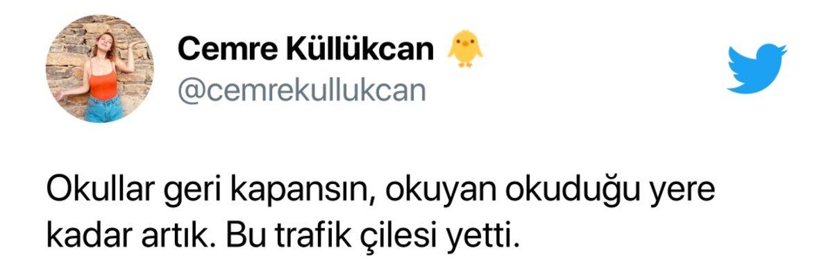 Okulların Açılmasıyla Trafik Yine Felç Oldu... İşte Sosyal Medyadaki İsyan!