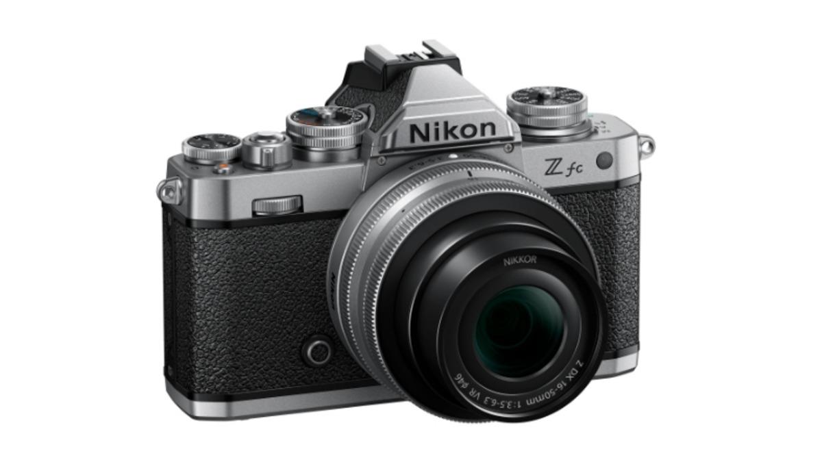 Nikon, Tasarımıyla Zamanda Yolculuk Yapan Aynasız Fotoğraf Makinesi ’Z fc’yi Duyurdu