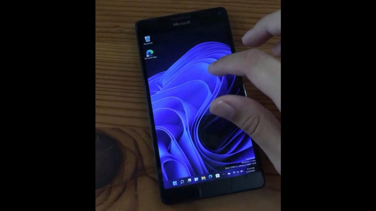 Yeni Nesil İşletim Sistemi(!): Windows 11, 6 Yıllık Telefona Yüklendi [Video]
