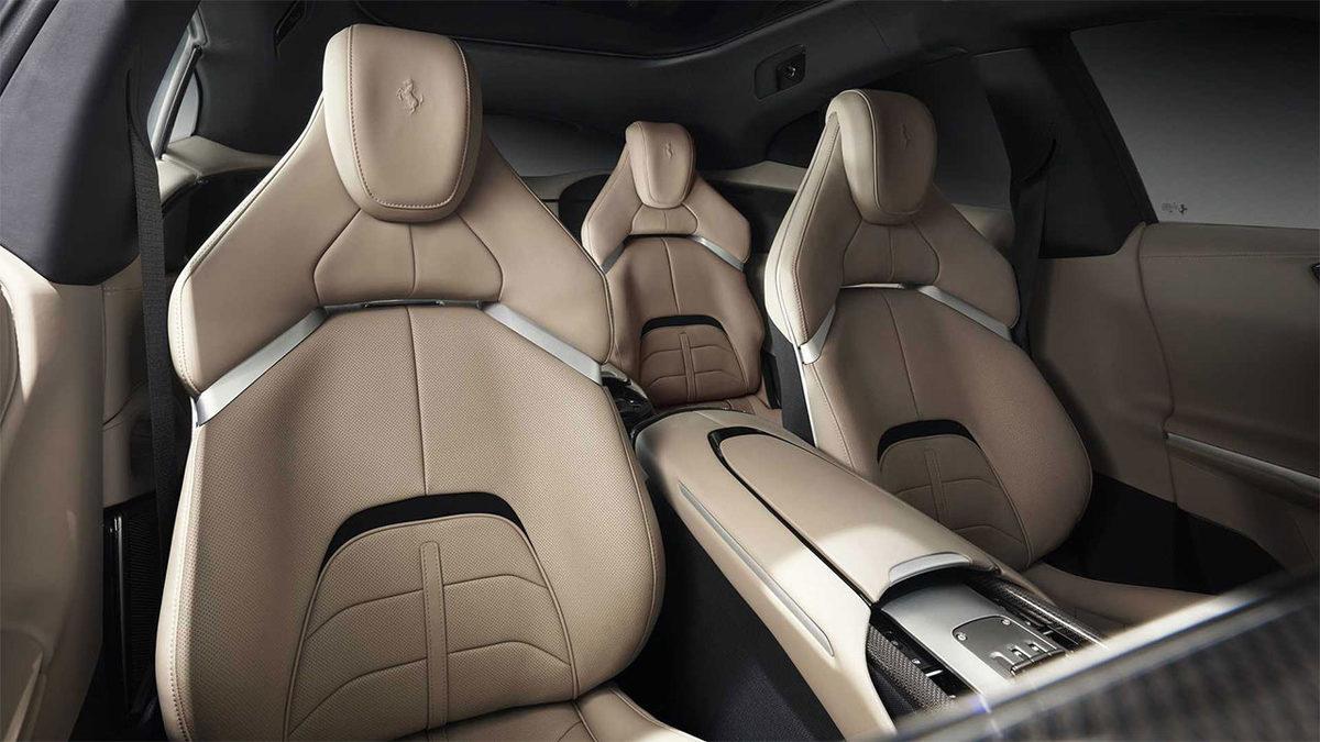 Yolu Açın, SUV’lerin Kralı Geliyor: Ferrari’nin İlk SUV’si Purosangue Tanıtıldı