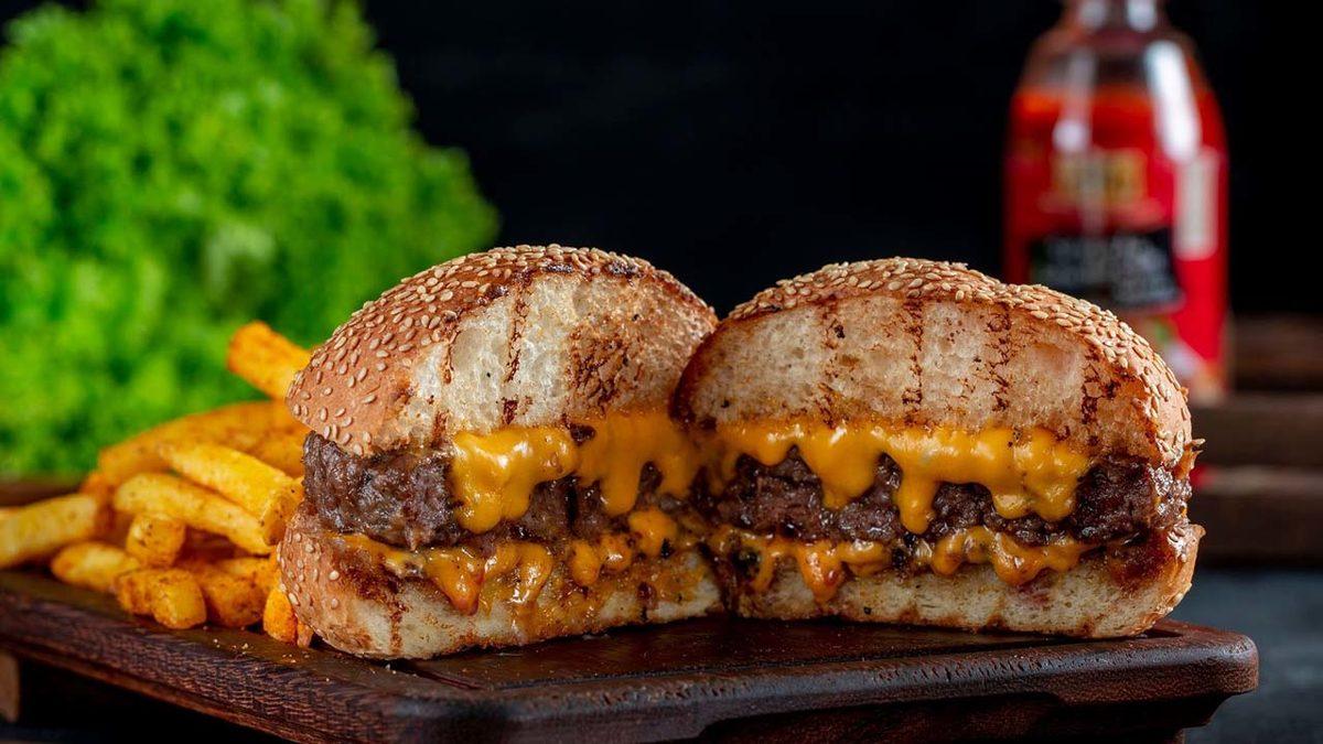 Hamileyken Fast Food Tüketmenin, Bebeğin Hayatını Tehlikeye Attığı Keşfedildi