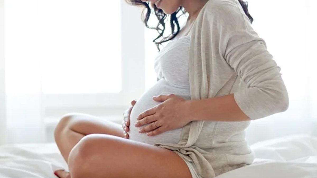 Hamileyken Fast Food Tüketmenin, Bebeğin Hayatını Tehlikeye Attığı Keşfedildi