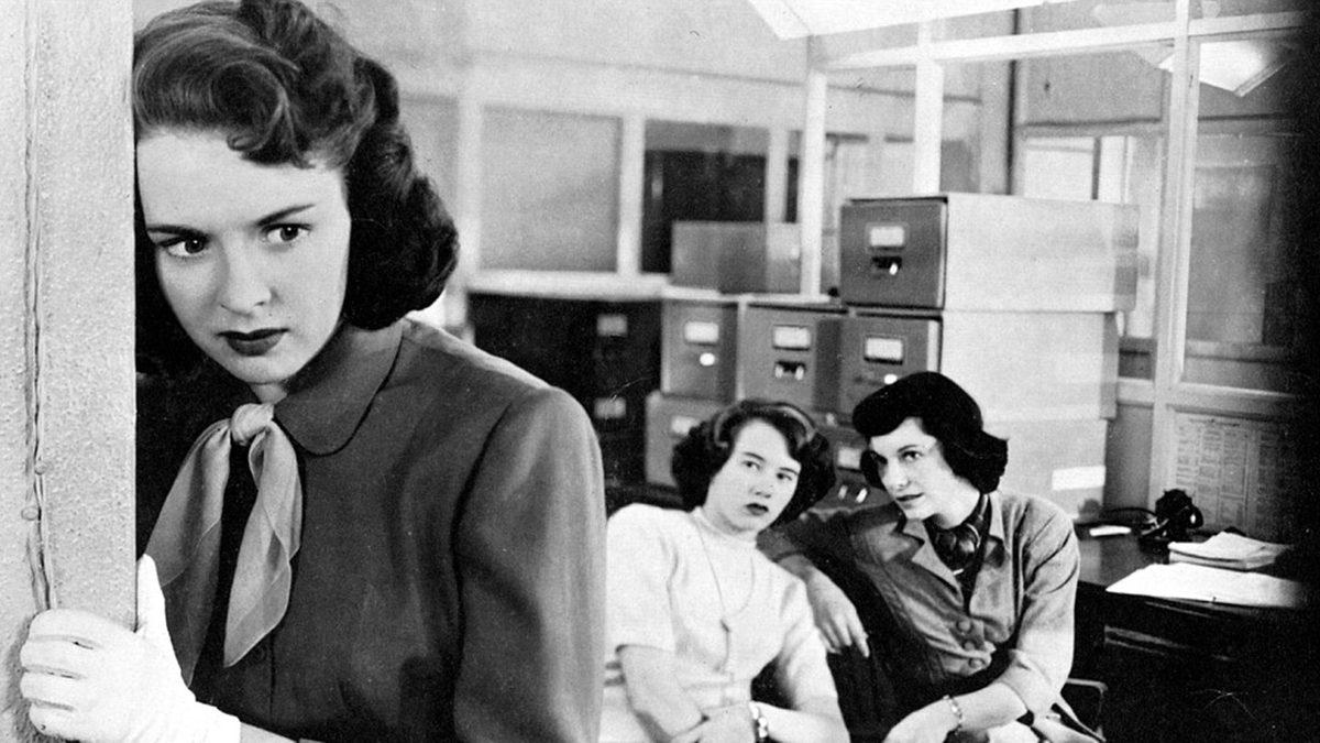 Kadınların Erkeklere Kıyasla Hemcinslerini Daha Çok Kıskandığı Bir Gerçek: Peki Bilim Bu Durumu Nasıl Açıklıyor?