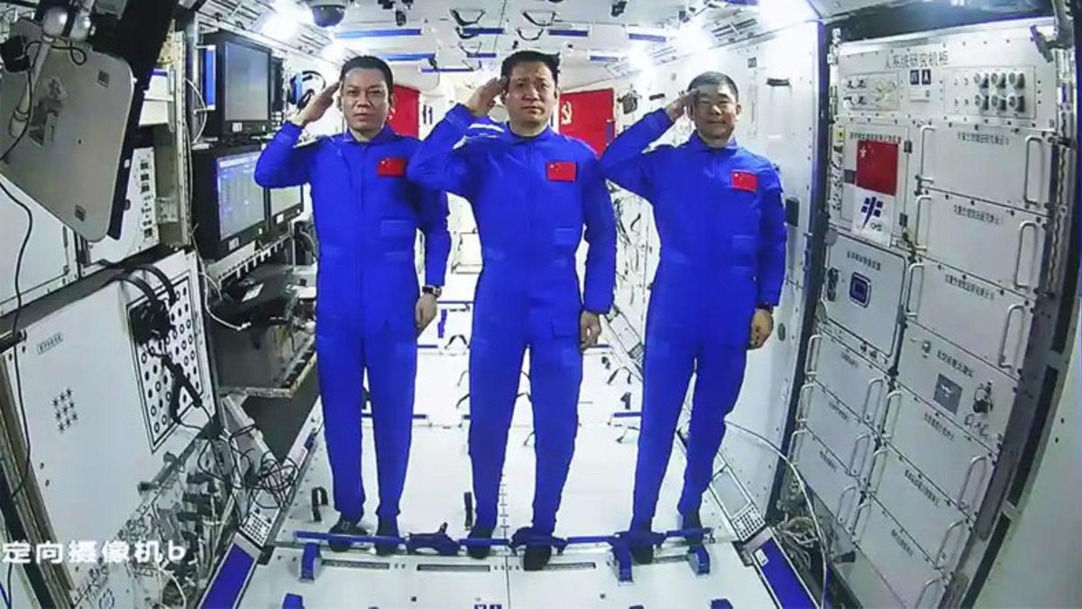 Çinli Astronotlar, Kendi Uzay İstasyonlarında İlk Uzay Yürüyüşünü Gerçekleştirdi [Video]