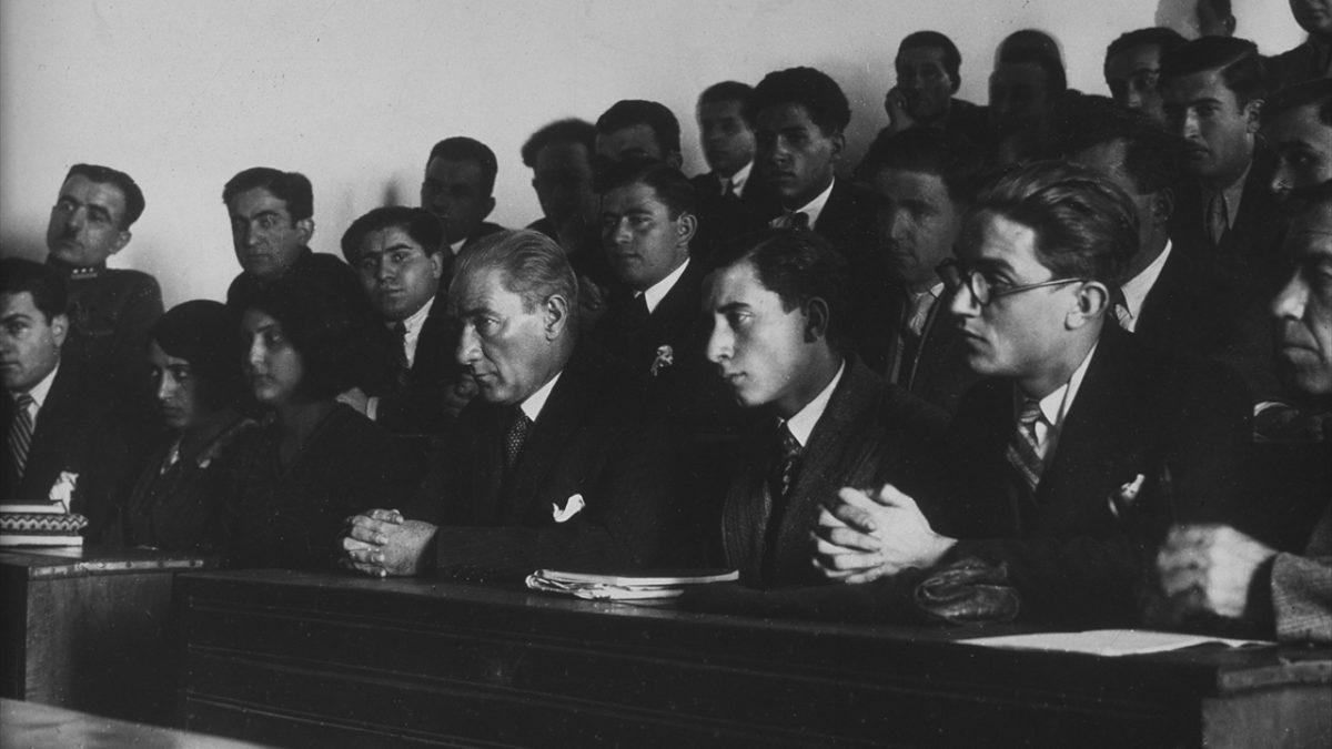 Harf Devrimi İle Neden Modern Türk Alfabesi Kabul Edildi?