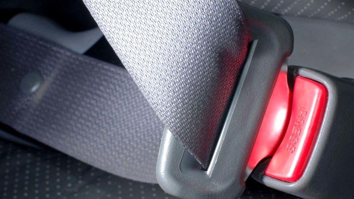 Emniyet Kemeri Takmayı Öğrenmeden(!) Ehliyet Alamayacaksınız: İşte Yeni Düzenlemenin Detayları