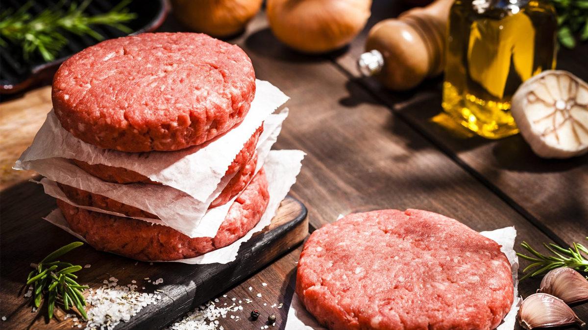 Dünyanın En Popüler Fast Food Ürünlerinden Hamburger Nasıl Ortaya Çıktı, İlk Hamburgeri Kim Yaptı?