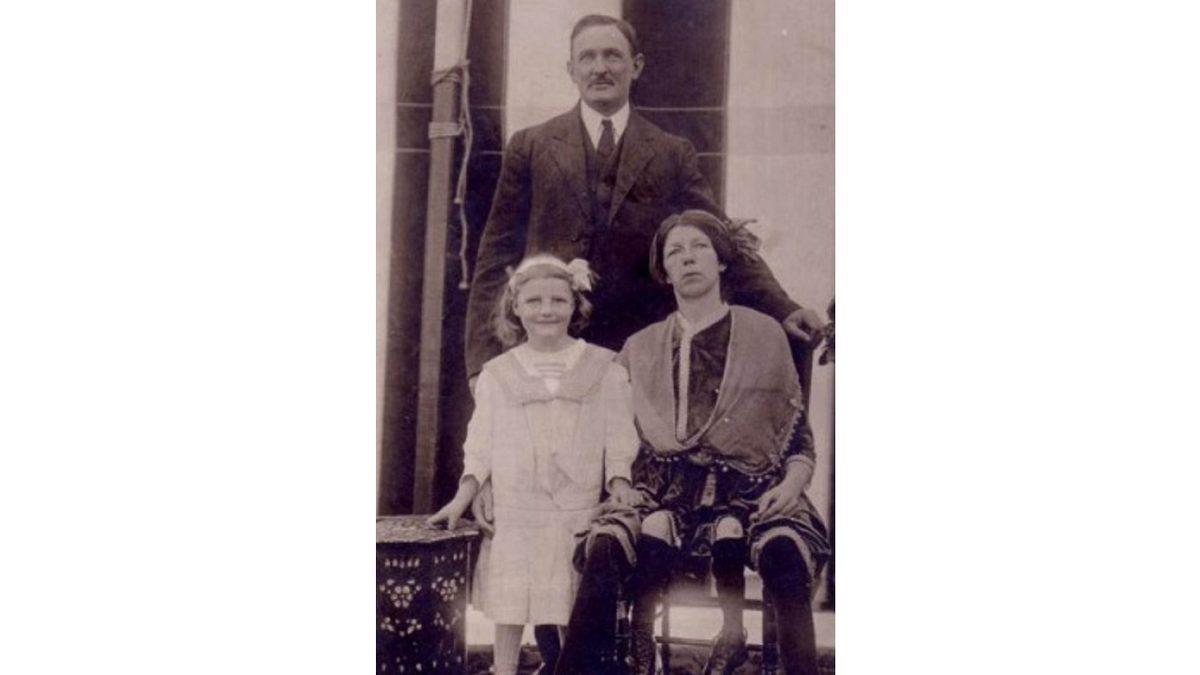 Dört Bacak ve İki Rahimle Doğan Kadın Myrtle Corbin’in Akıl Almayacak Hayat Hikayesi