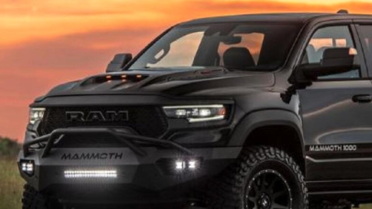 Dünyanın En Güçlü Pikabı Hennessey Mammoth 1000 TRX Yolları Yara Yara Geliyor