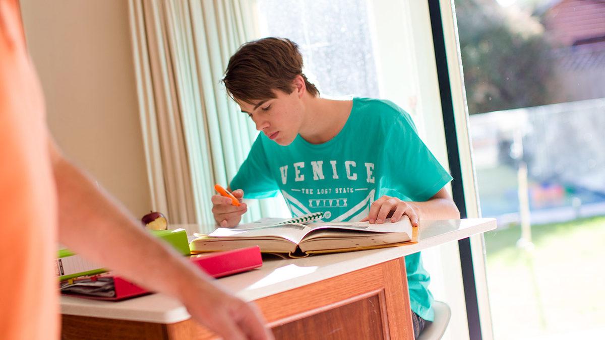 Türkiye’de Z Kuşağı’nın En Büyük Endişeleri Açıklandı: İşsizlik ve Cinsel Taciz