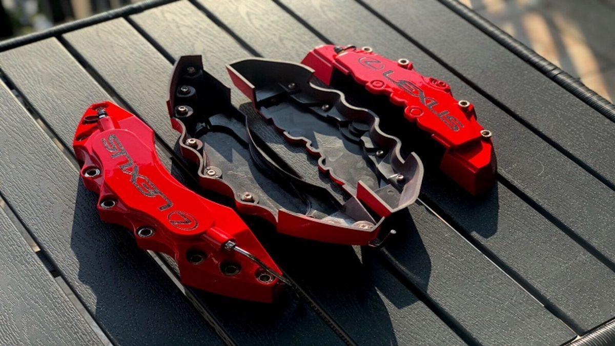 Sizi ve Otomobilinizi Tehlikeye Attığı İçin Asla Kullanmamanız Gereken Oto Aksesuarları