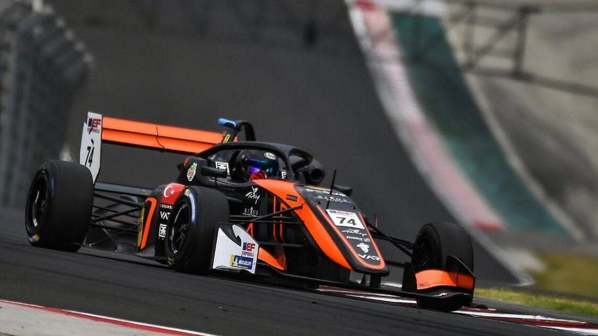 Cem Bölükbaşı, İlk Defa Yarıştığı Euro Formula Open’da Birinci Oldu