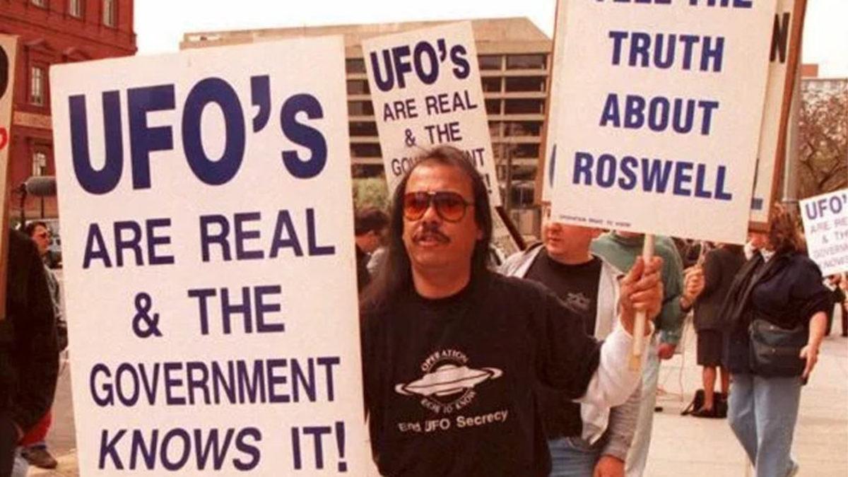 Komplo Teorilerine İnanan İnsanların Eleştirel Düşünme Becerilerinin Zayıf Olduğu Tespit Edildi