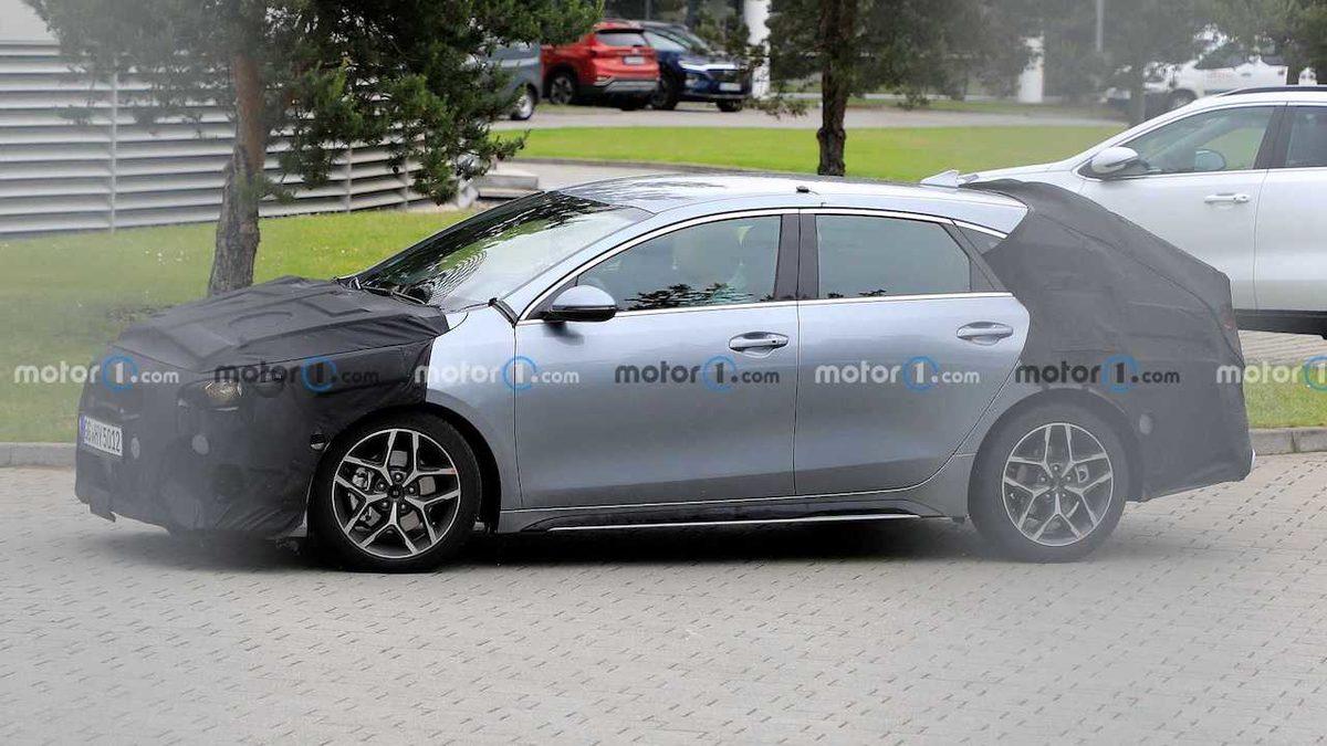 Hem Şık Hem Sportif Severlere: 2022 Kia Ceed’in Fotoğrafları Paylaşıldı