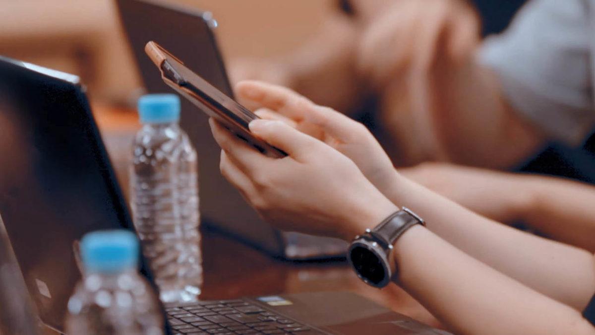 Samsung, Galaxy Z Fold 3 ve Watch 4’ü İlk Kez Gösterdi [Video]