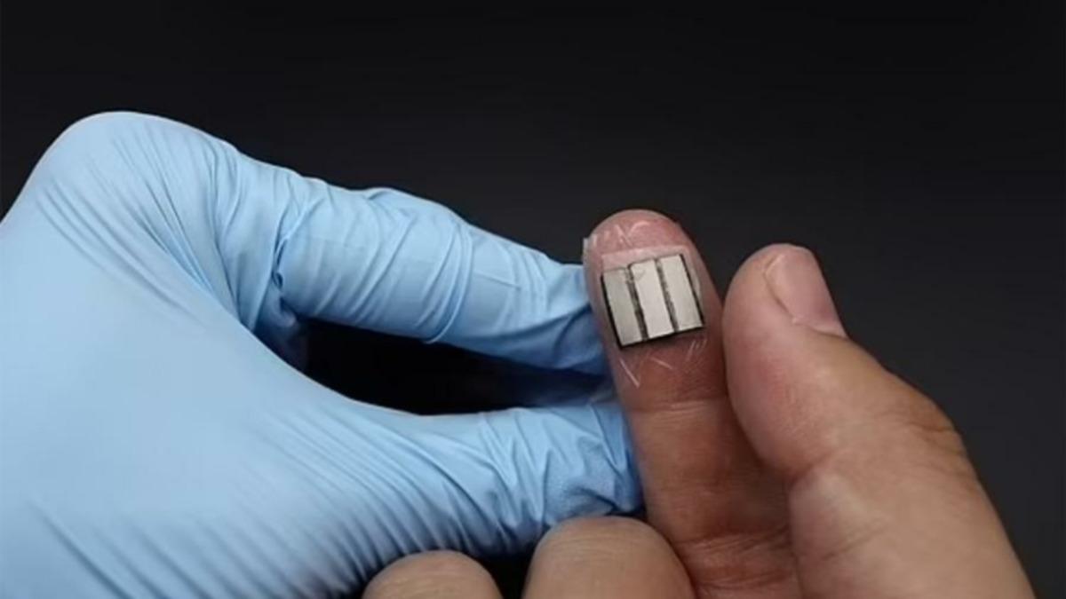 Powerbank mi Olduk Biz Şimdi: Parmak Uçlarımızdaki Terden Elektronik Cihazları Şarj Edecek Bir Teknoloji Geliştirdi