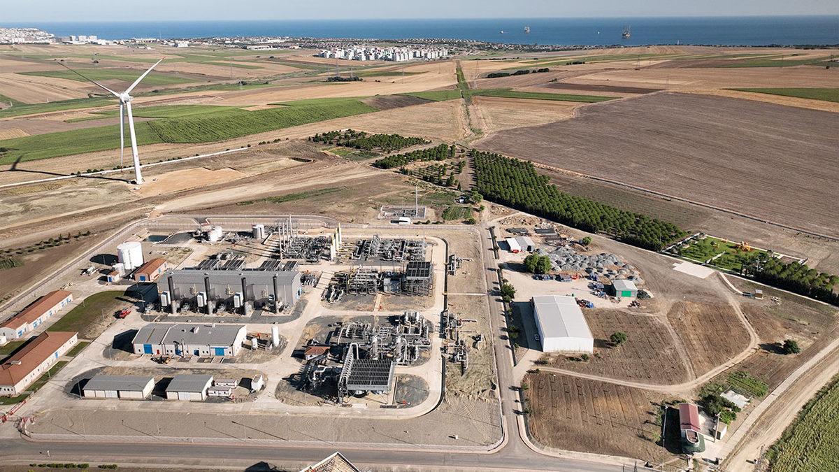 İstanbul Silivri Açıklarında, Denizin Üzerine Kurulan Bu Devasa Yapı da Neyin Nesi? Gidip Yerinde İnceledik