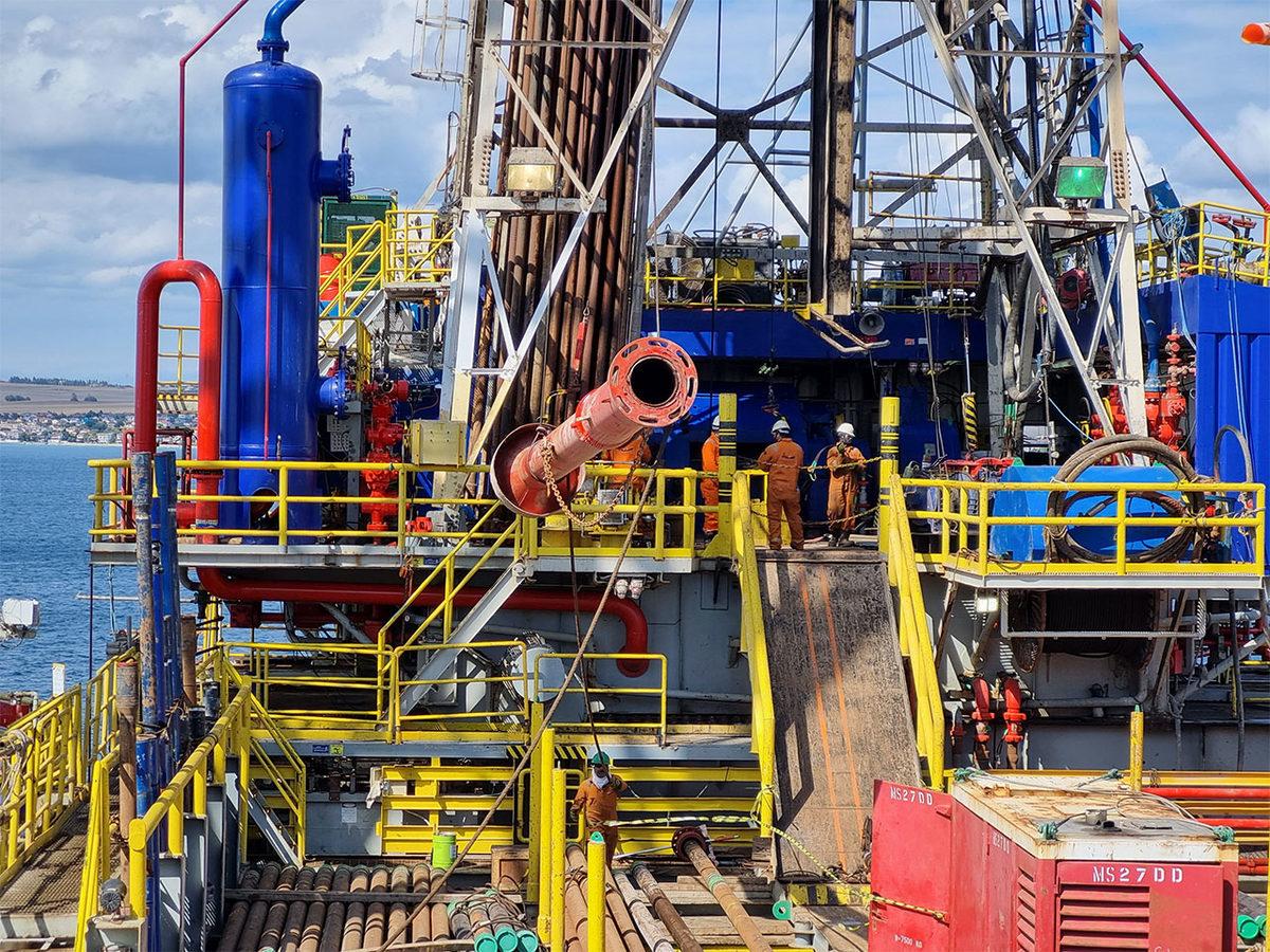 İstanbul Silivri Açıklarında, Denizin Üzerine Kurulan Bu Devasa Yapı da Neyin Nesi? Gidip Yerinde İnceledik