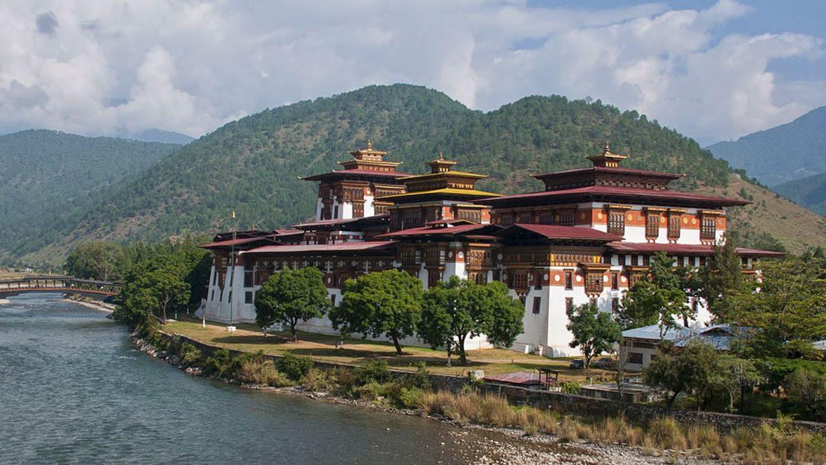 Bazıları Artık Sadece Sembolik Bir Hale Gelse Bile Hala Kraliyet Sisteminin Devam Ettiği 11 Ülke