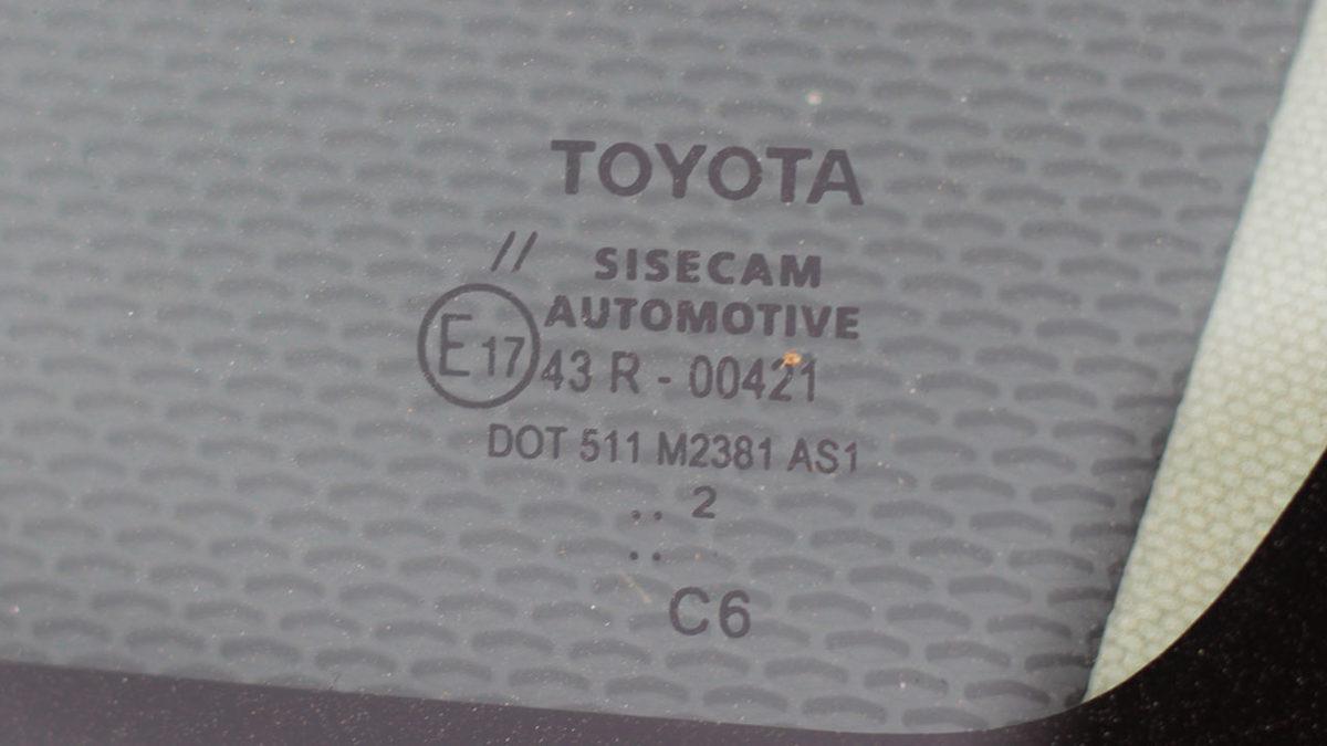 Her Araba Camında Bulunan Bu Kodlar Aslında Ne Anlama Geliyor?