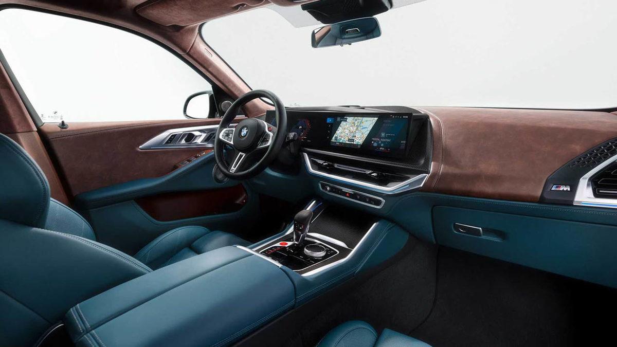 2023 BMW XM Tanıtıldı: Spor Otomobil Kadar Hızlı, Tank Gibi Heybetli, Kalp Kıracak Kadar Pahalı...